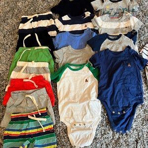 Gap Brennan Bear lot 6-12 months